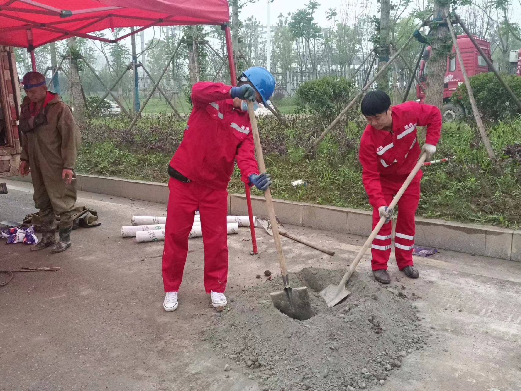 兴宾管道疏通哪家好】及时进行市政管道清淤